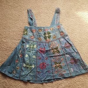 Blue sky embroidered top
